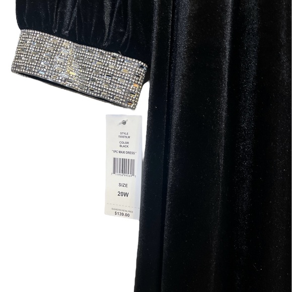John Meyer Studio | NWT Black Velvet Maxi Dress - Size 20W - Picture 6 of 7